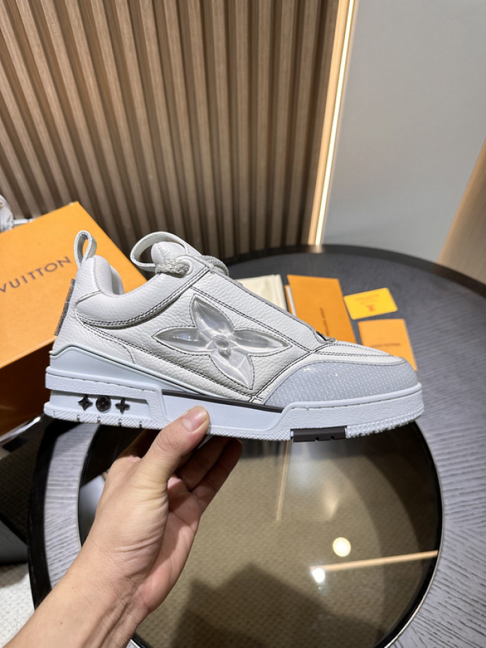 LV snekaers 205