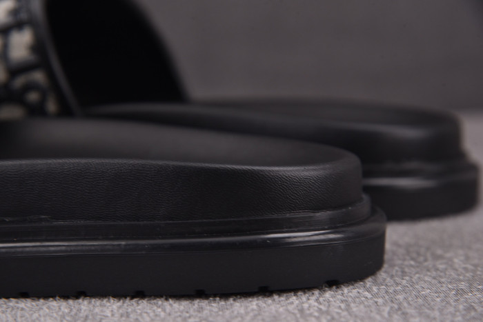 DIOR SANDAL 06