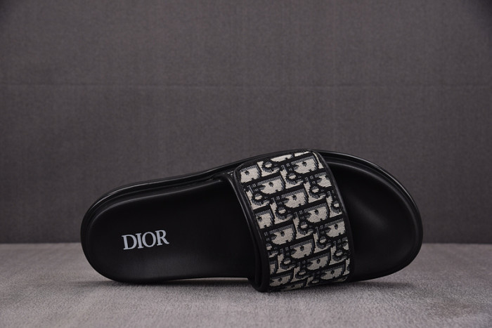 DIOR SANDAL 06