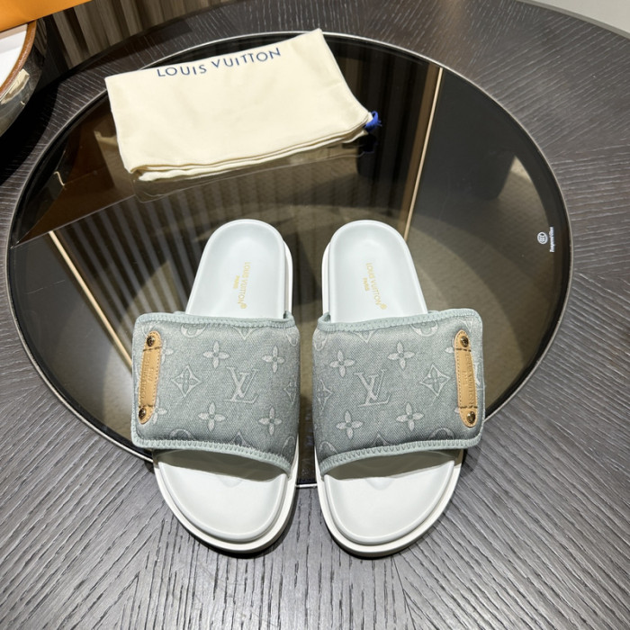 L&V sandal 67