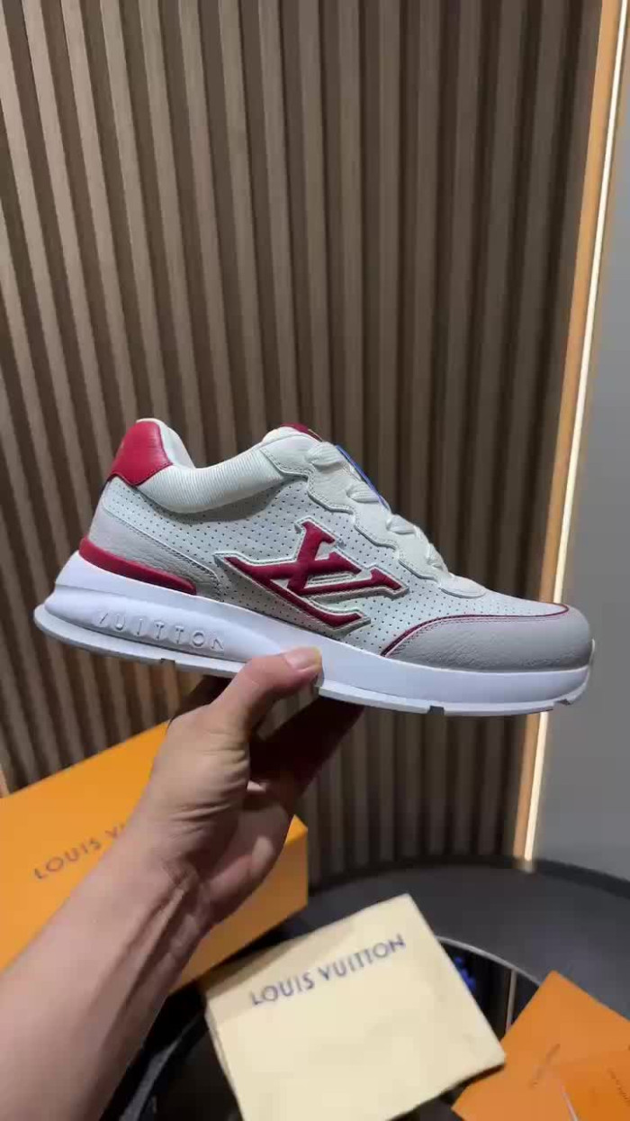 LV snekaers 160