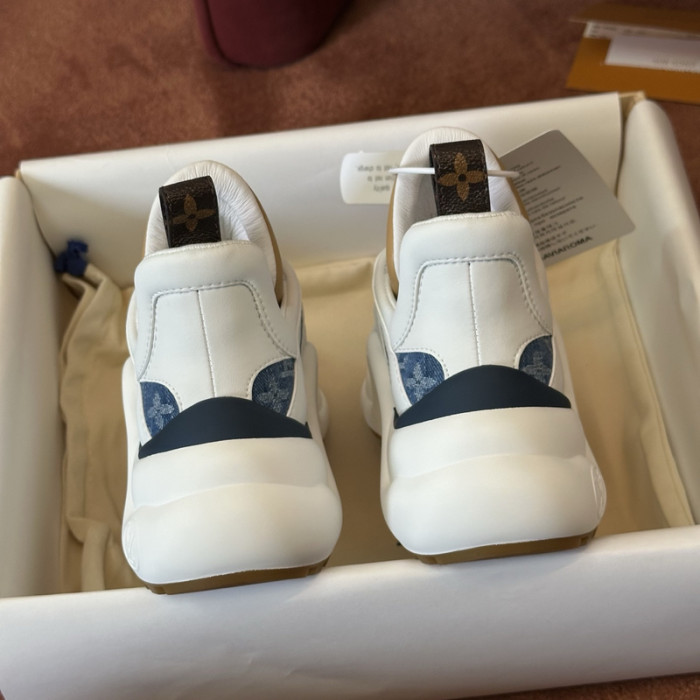 LV snekaers 144