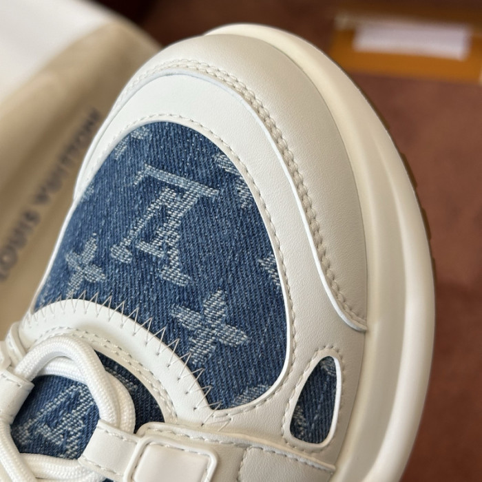 LV snekaers 144