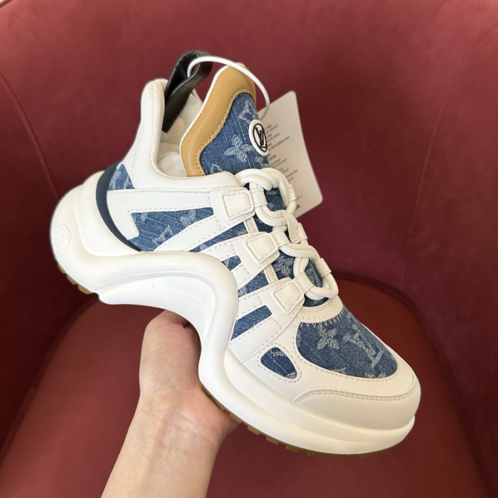 LV snekaers 144