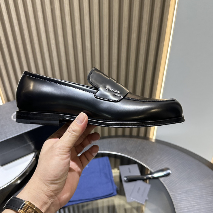 Prada 61