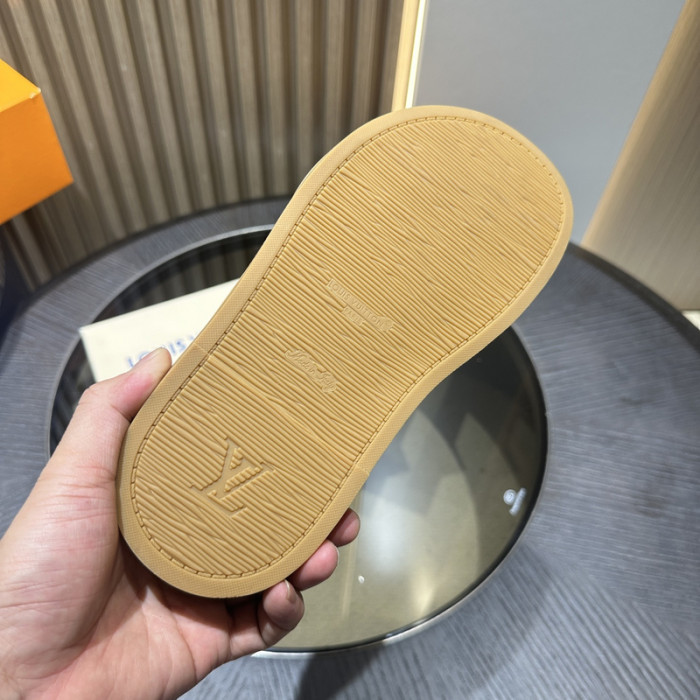 L&V sandal27