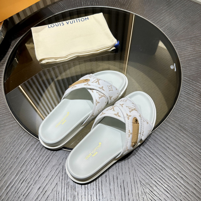 L&V sandal 54