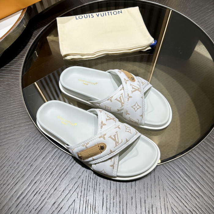 L&V sandal 54