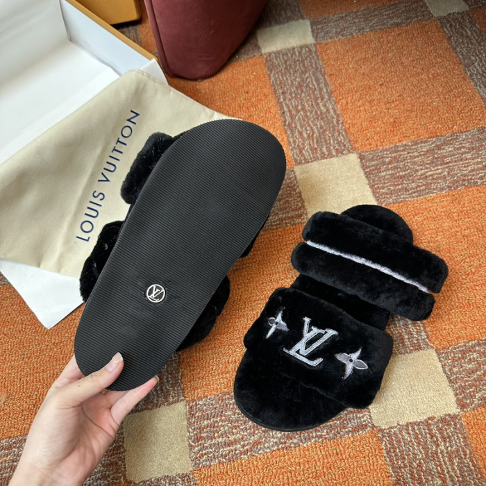 L&V sandal 43
