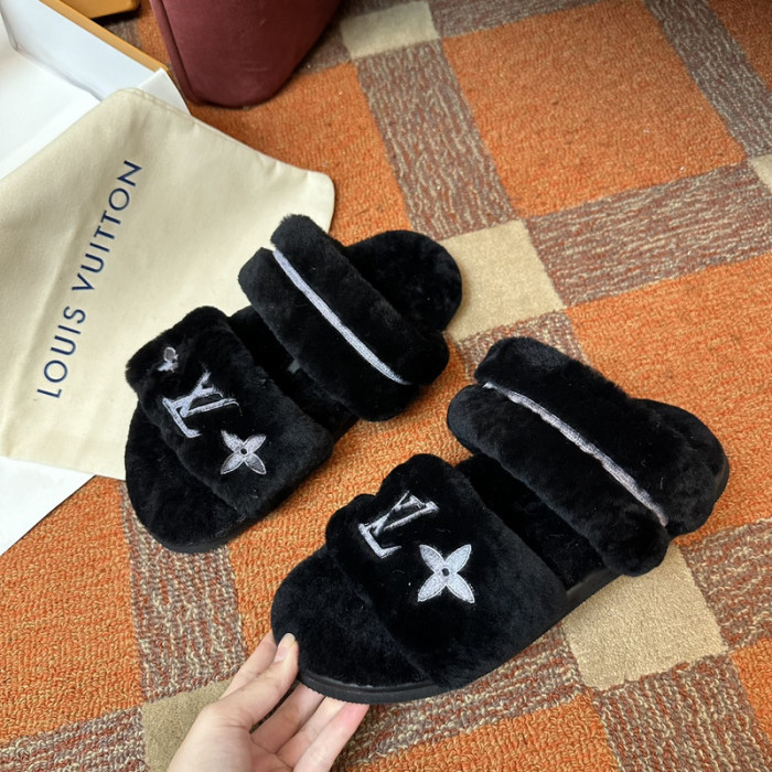 L&V sandal 43