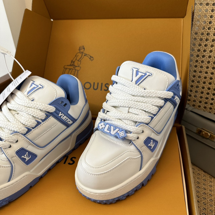 LV snekaers 194