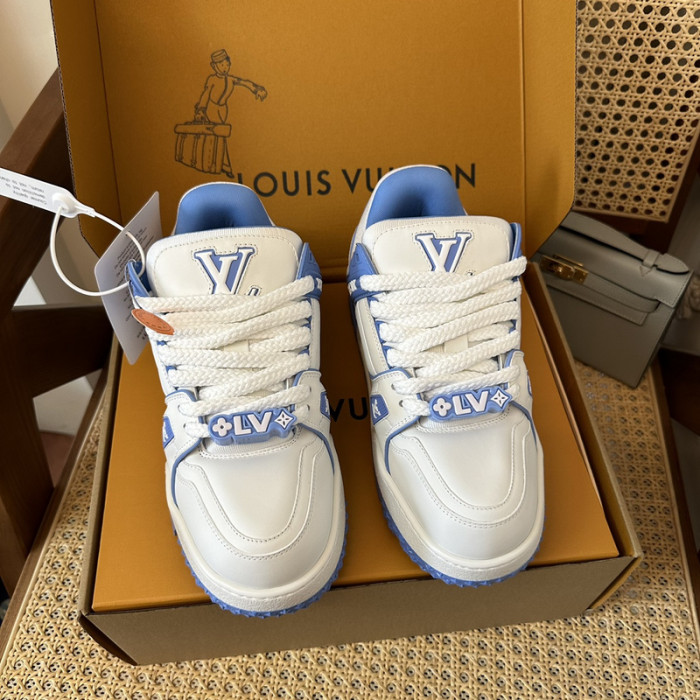 LV snekaers 194
