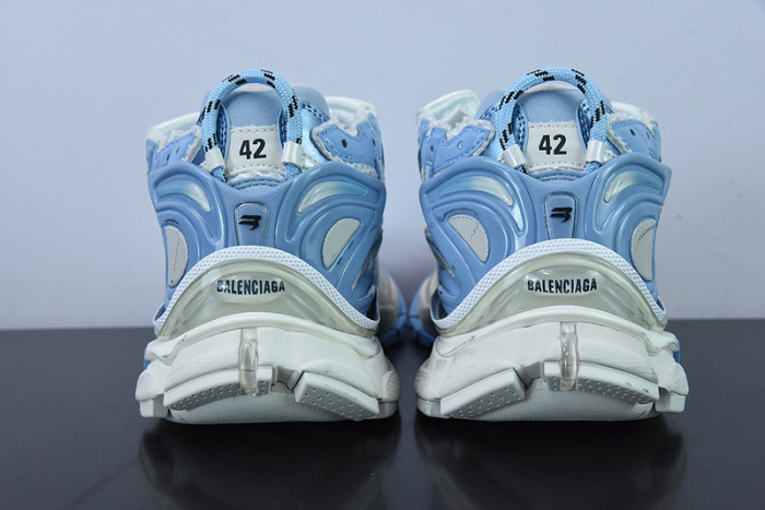 SNEAKER RUNNER 11