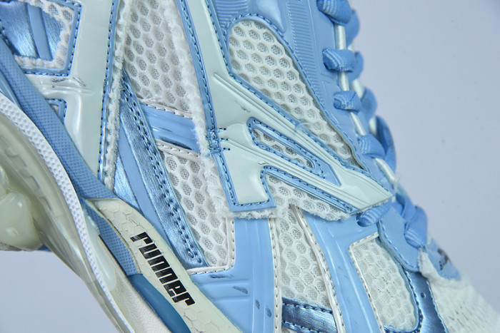 SNEAKER RUNNER 11