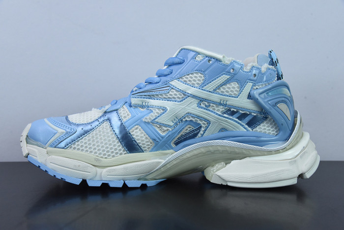 SNEAKER RUNNER 11