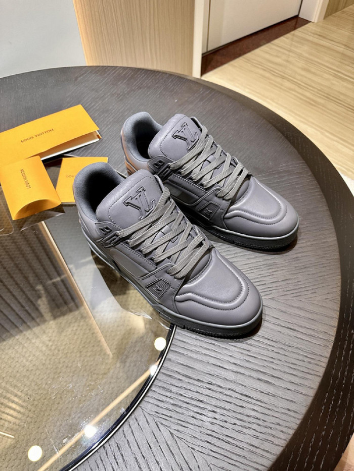 LV snekaers 185