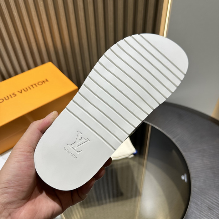 L&V sandal 53