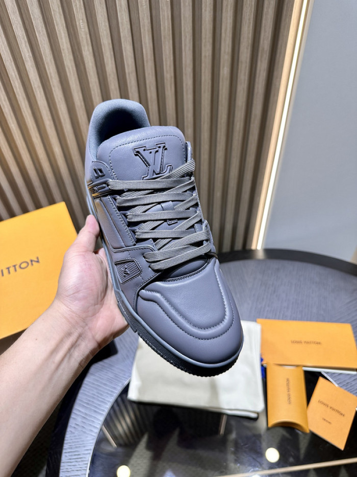 LV snekaers 185