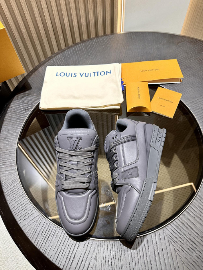 LV snekaers 185