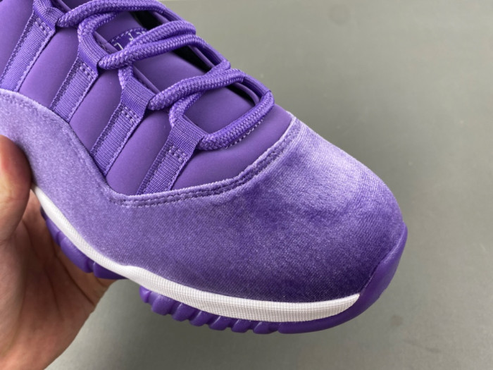 Air Jordan 11-CT8012-555