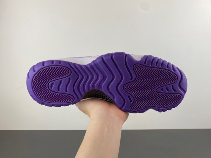 Air Jordan 11-CT8012-555