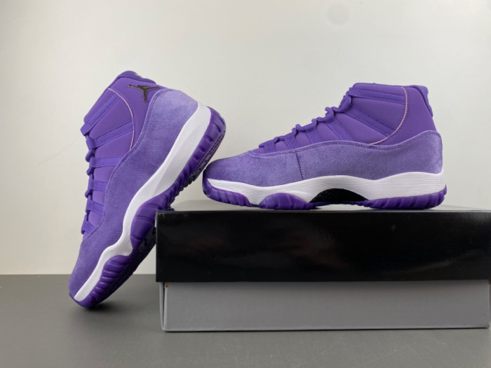 Air Jordan 11-CT8012-555