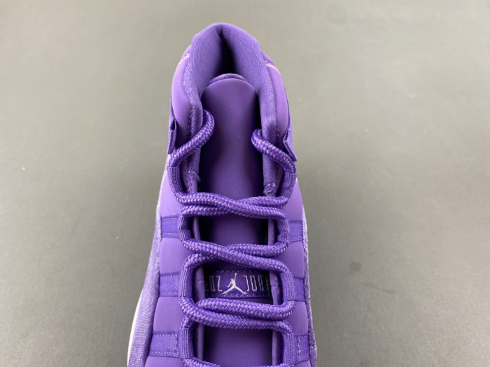 Air Jordan 11-CT8012-555