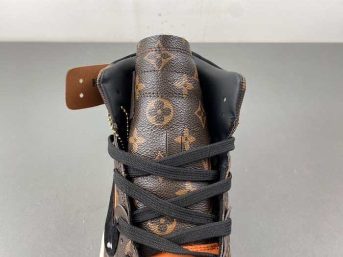 OFF-WHITE x Air Jordan 1 LV-554724-555