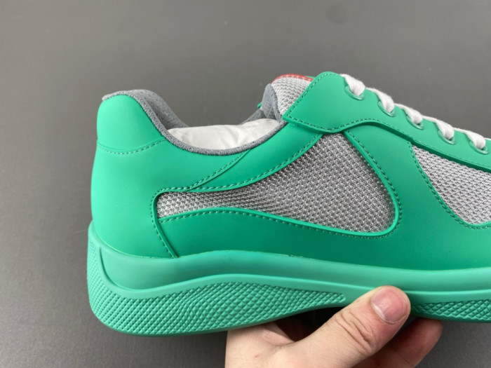 Prada 72