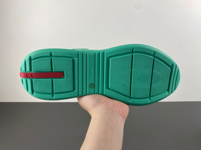 Prada 72
