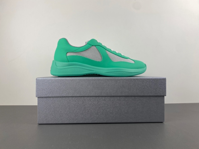Prada 72