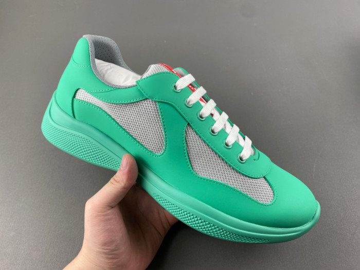 Prada 72