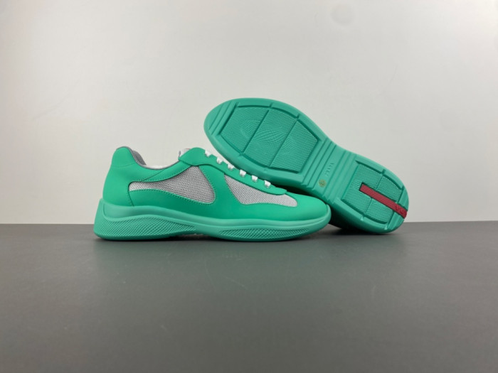 Prada 72