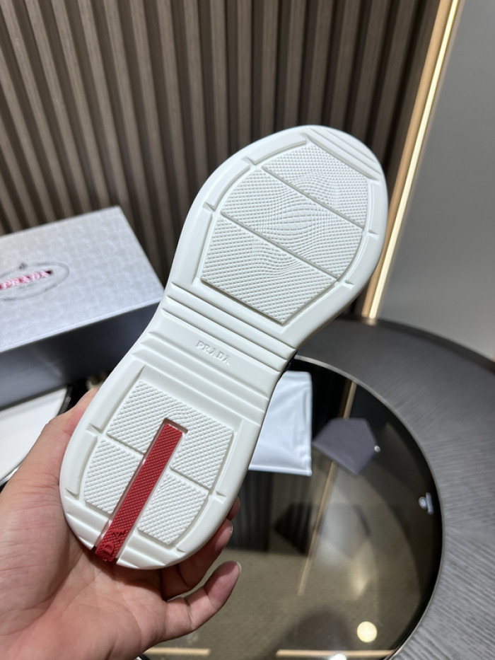 Prada 53