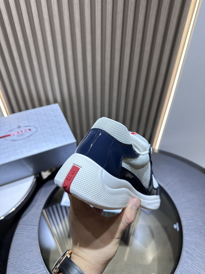 Prada 53