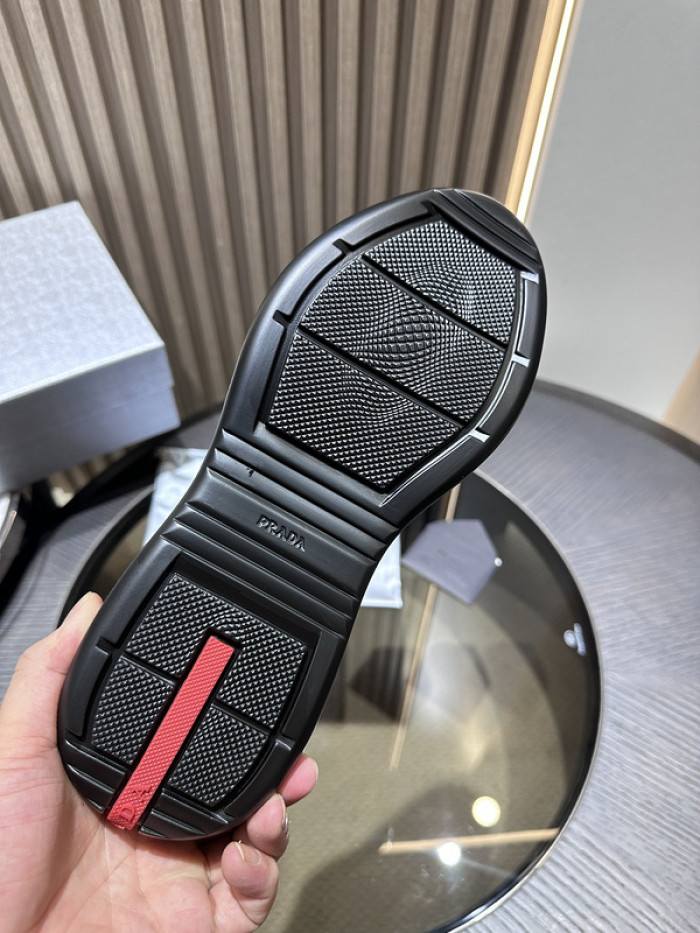 Prada 58