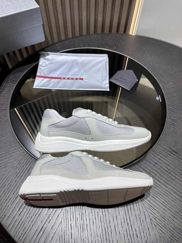 Prada 52