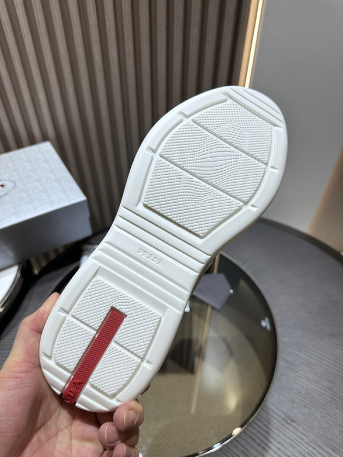 Prada 52