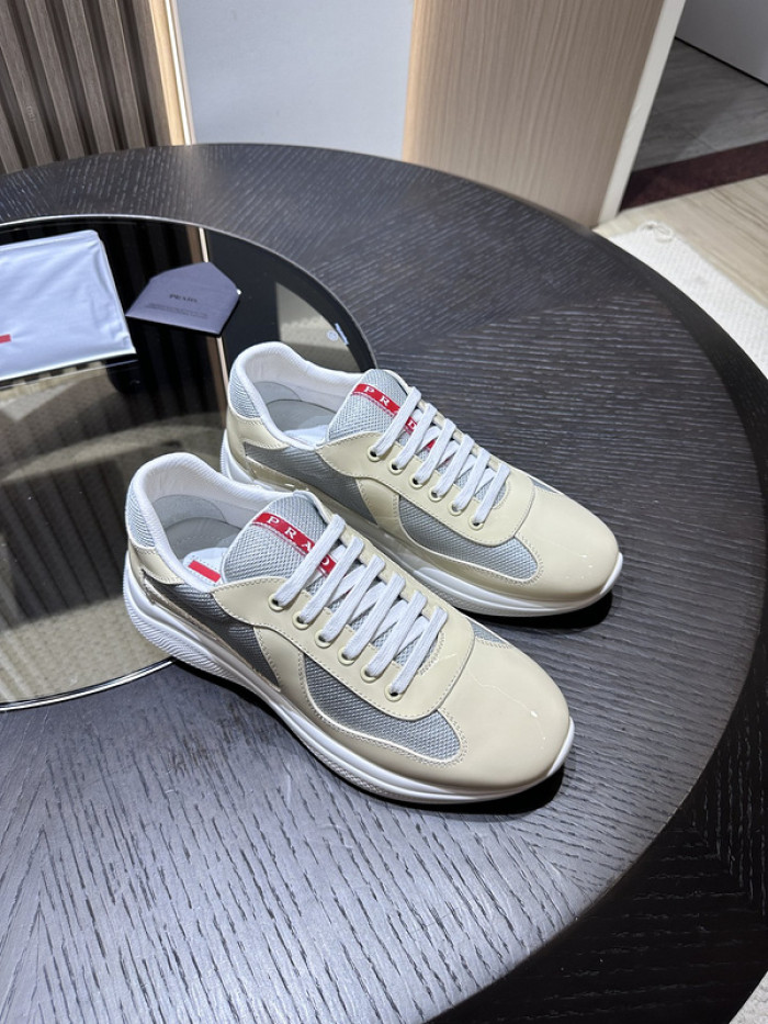 Prada 48