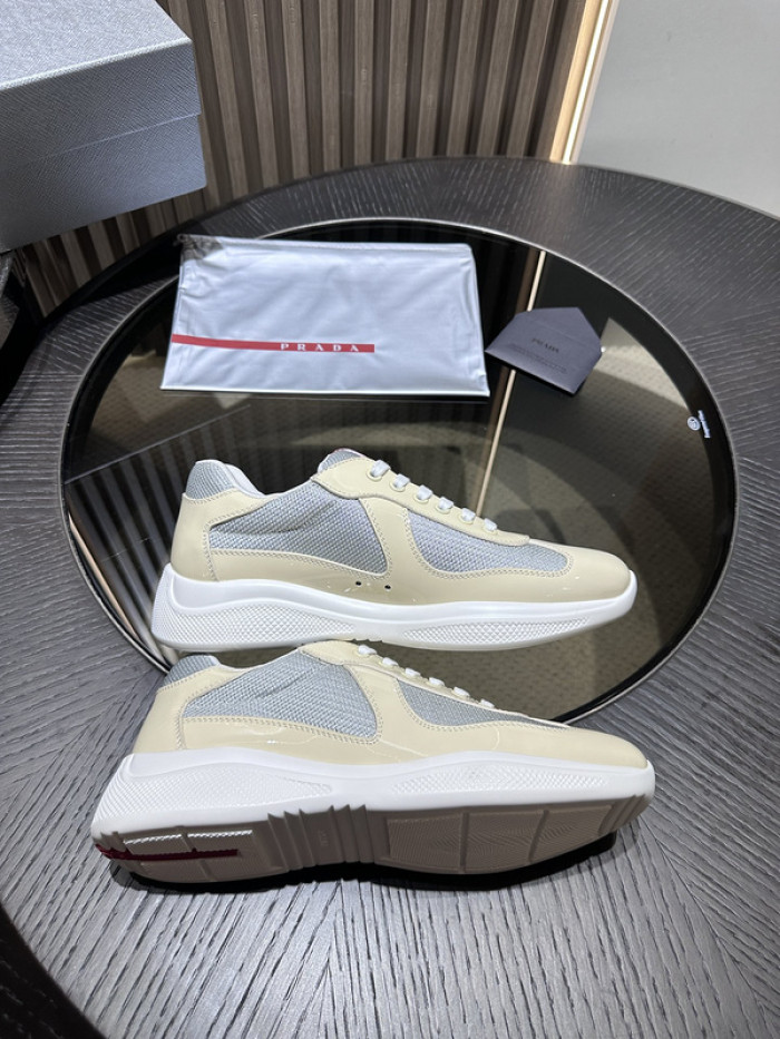 Prada 48