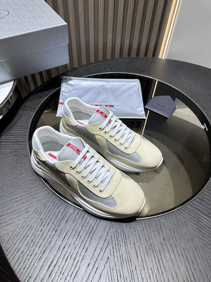 Prada 48