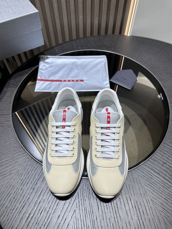 Prada 48